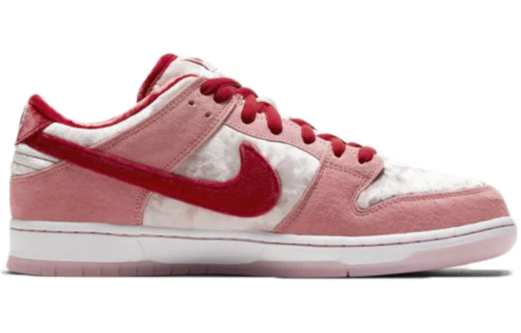 Nike x StrangeLove SB Dunk Low ‘Valentine’s Day’ CT2552-800