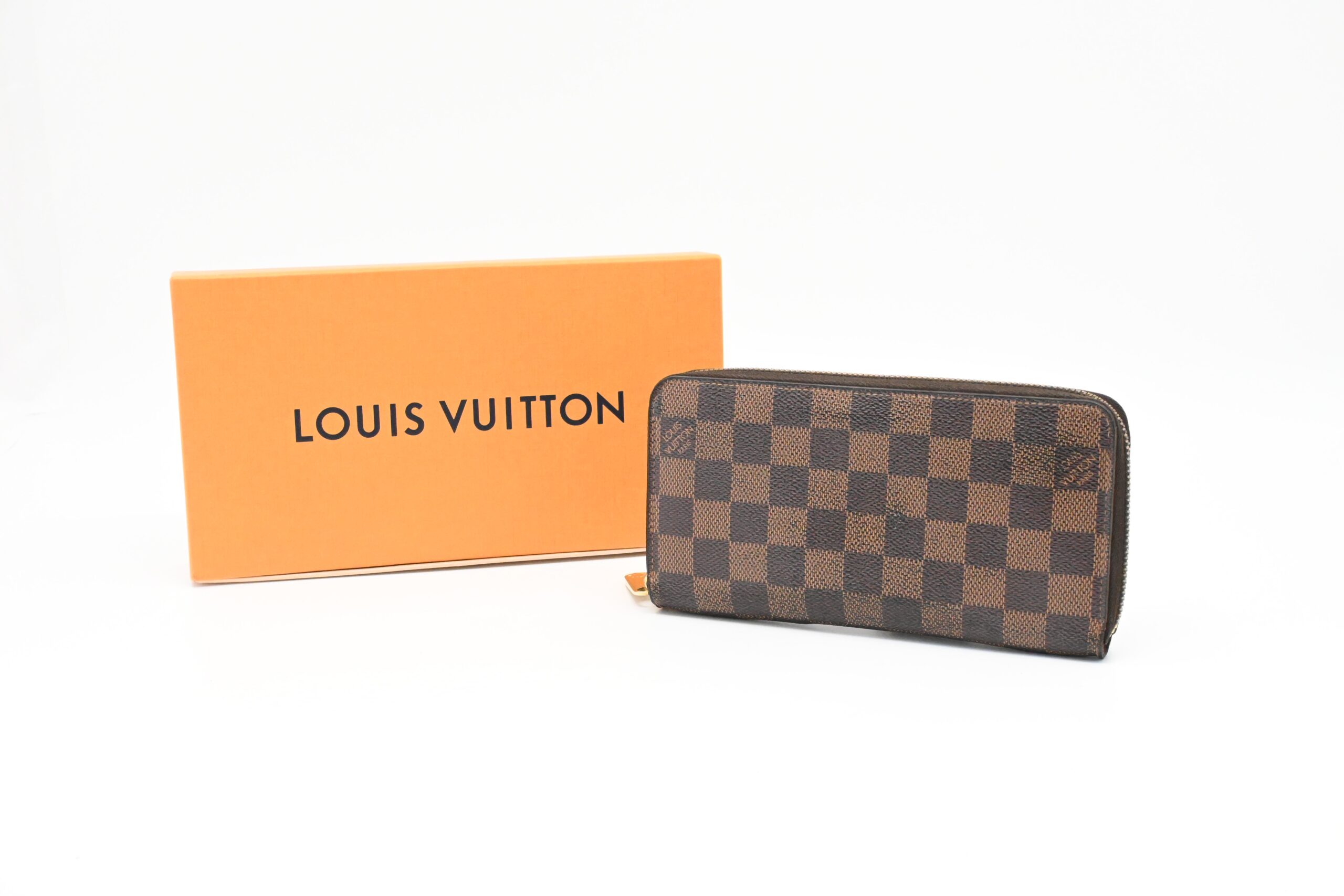 Louis Vuitton Long Zippy Wallet in Damier Ebene Canvas
